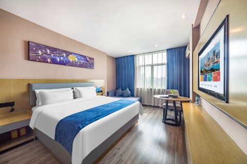 越家酒店(信丰火车站民政局店)