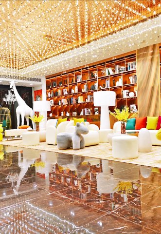 世纪樱花酒店(罗定石牛山森林公园店)