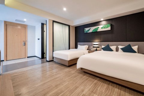 蓝石酒店(遵义红花岗区高铁站店)