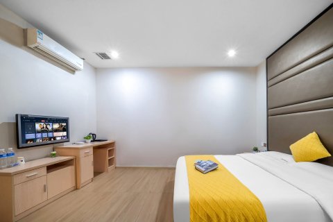 重庆金斑马商务酒店(璧山机电职业技术大学店)