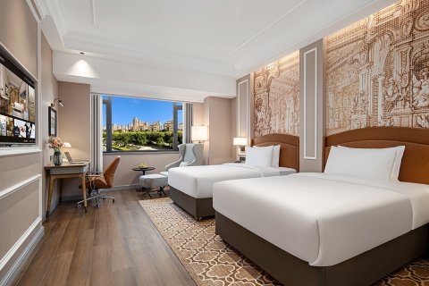 维也纳国际酒店(周至水街店)