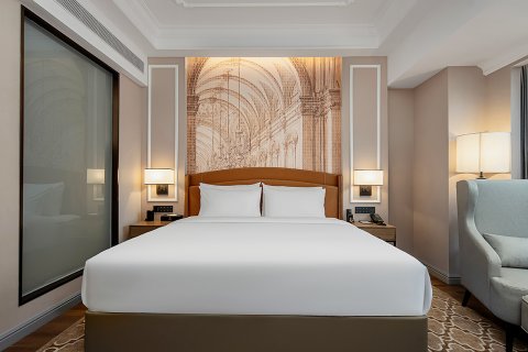 维也纳国际酒店(周至水街店)