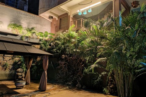 丘北溪语尚景山庄