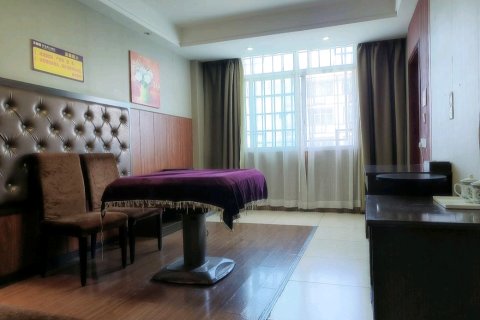 麻阳罗曼假日酒店