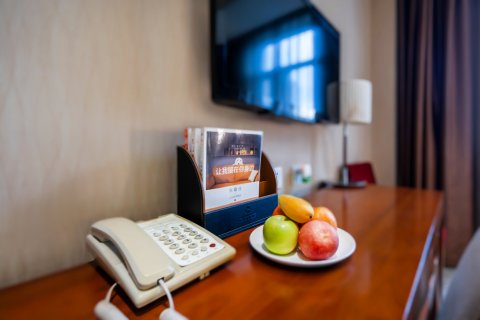 鸿萃花园酒店(临沂人民广场泰盛广场店)