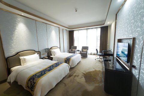 江华神州瑶都·双龙国际大酒店