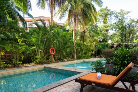 三亚亚龙湾美爵酒店