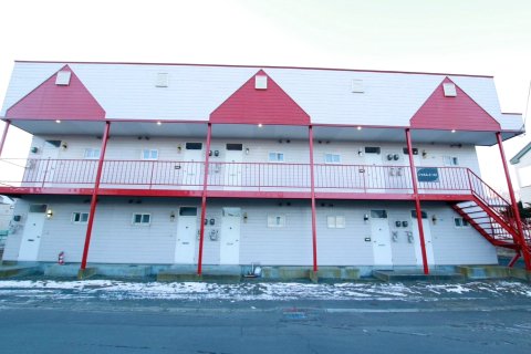 Charm East(Charm East)