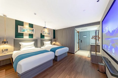 康铂酒店(西安临潼兵马俑西花园地铁站店)