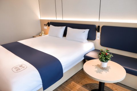 驿家365连锁酒店(石家庄中山西路万象城地铁站店)