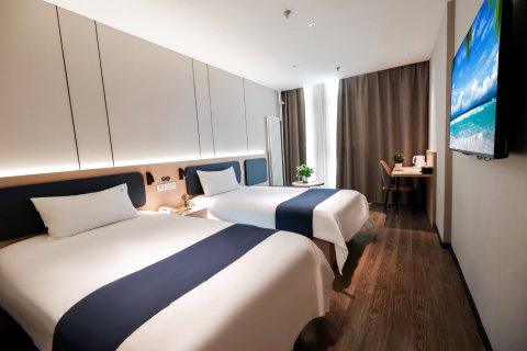 驿家365连锁酒店(石家庄中山西路万象城地铁站店)