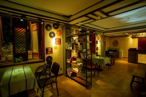 临安故事客栈(建水古城朱家花园店)