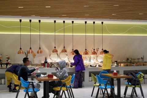 张家口如域·飞鸟假日酒店