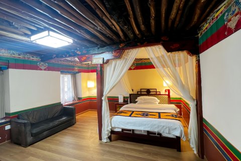 拉萨邦达仓古建酒店(大昭寺八廓街店)