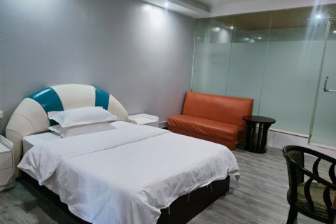 起点大酒店(泰和白凤大道县人民医院店)