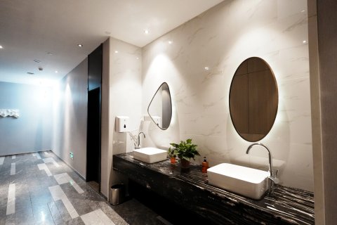 凡尔赛酒店(桂林两江四湖火车站店)