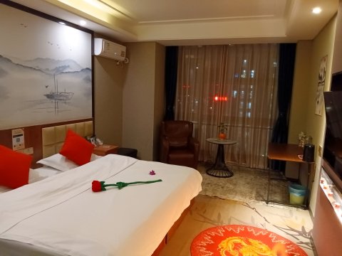 温情澜湾精宿(青云大街华夏广场店)