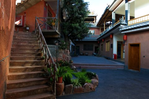 诺邓復甲留芳苑客栈