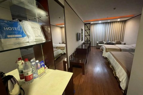 迁安艳春楼大酒店