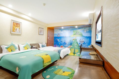 桃溪·半岛酒店(遵义市吾悦广场桃溪河畔店)