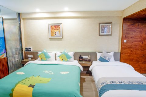 桃溪·半岛酒店(遵义市吾悦广场桃溪河畔店)