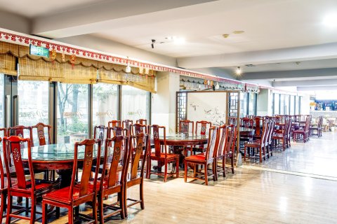 桃溪·半岛酒店(遵义市吾悦广场桃溪河畔店)