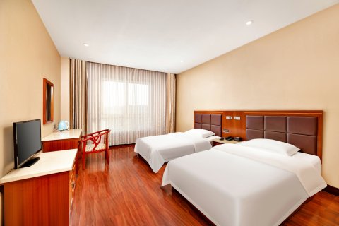 涞源万悦大酒店