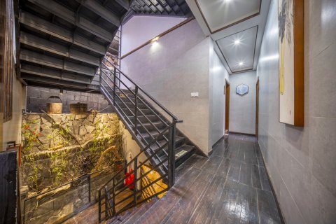 悠悠水畔•高端江景民宿(凤凰古城景区南华门店)