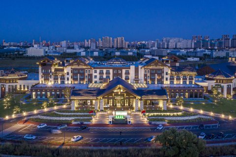 哈尔滨枫叶小镇温泉度假酒店