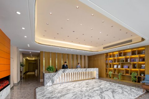 铂晶轻奢酒店(省耕公园店)