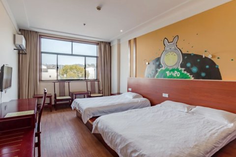昆仑国际青年旅舍(黄山市区屯溪老街汽车总站店)