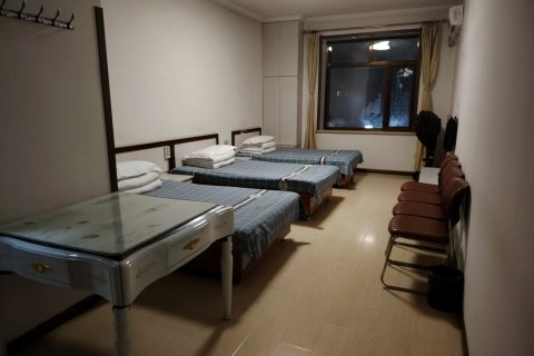 川鲁粤饭莊酒店