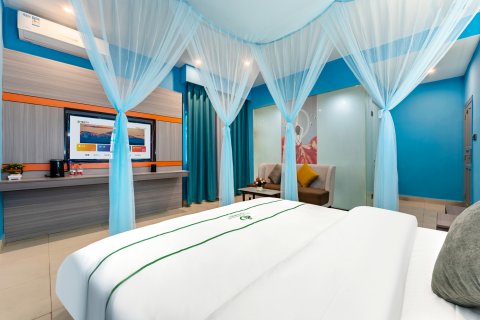 地泰智慧酒店(临高汽车站店)