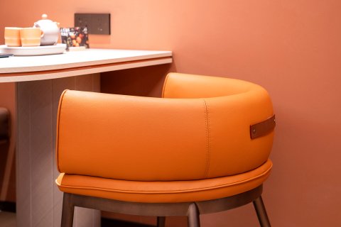 桔子酒店(重庆李子坝牛角沱地铁站店)