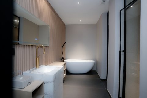 小鹿辰客·乐优国际酒店