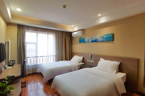 沅弘商务酒店(任丘悦都汇店)