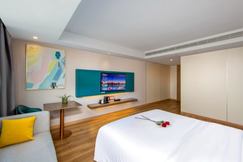 潮漫酒店(凤凰古城店)