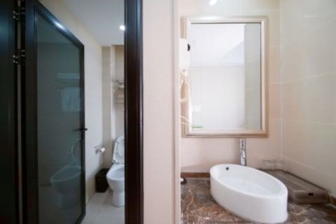 V9假日连锁酒店(应城汉宜店)