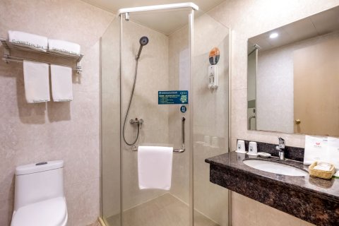 格林豪泰智选酒店(江苏师范大学泉山校区学苑路店)