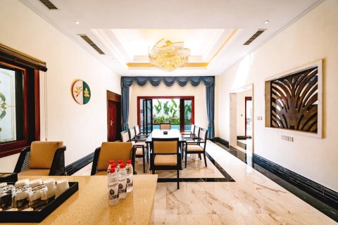 西双版纳景洪湄公河景兰大酒店(告庄星光夜市店)