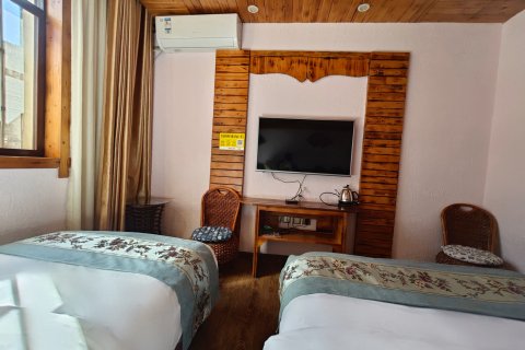 玉龙福多多客栈(丽江高铁站店)