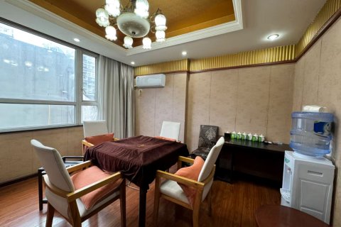 金叶·景盛酒店(乐山高铁站嘉兴路美食街店)