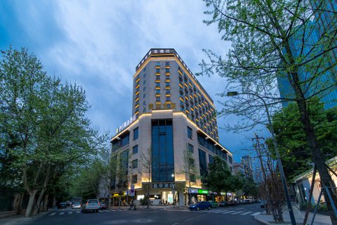 速8精选酒店(成都天府广场春熙路店)