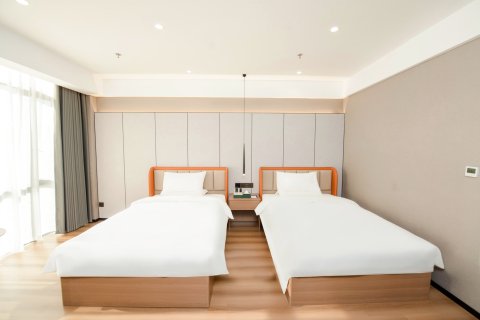 亚悦酒店(万安十八口塘店)