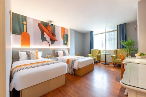 诗漫酒店(普宁国际服装城时代中心店)