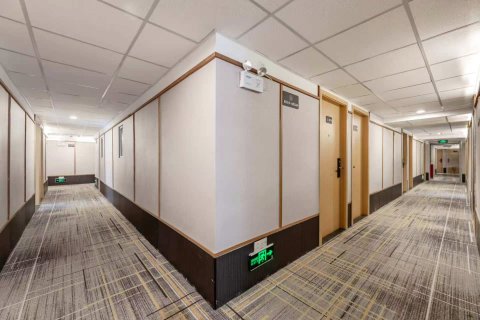 逸方酒店(广州上下九步行街陈家祠地铁站店)