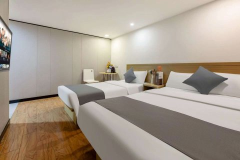 逸方酒店(广州上下九步行街陈家祠地铁站店)