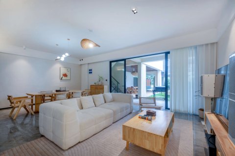 惠东屿海云天假日酒店