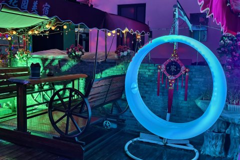 雨花春晓精品主题客栈(周庄古镇沈厅店)