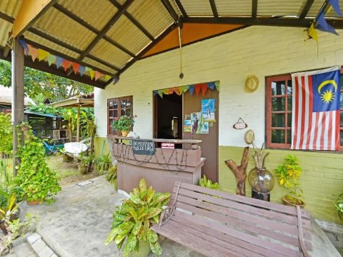 90595 珍拉丁彩虹海滩度假村(OYO 90595 Pelangi Beach Resort Cherating)